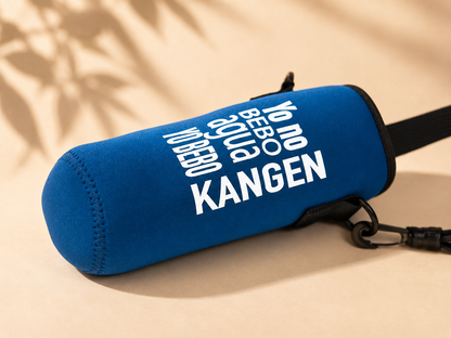 Portabotellas de neopreno azul Kangen con correa ajustable
